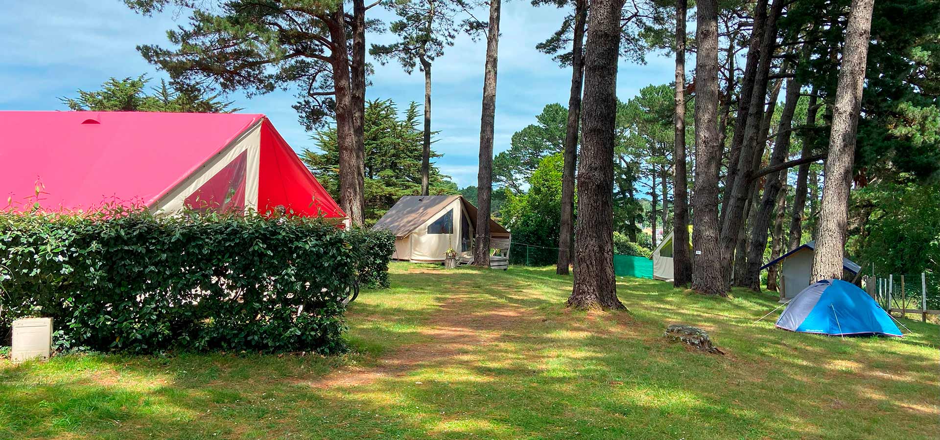 Camping L'Océan Belle-Ile-en-Mer Morbihan arboré